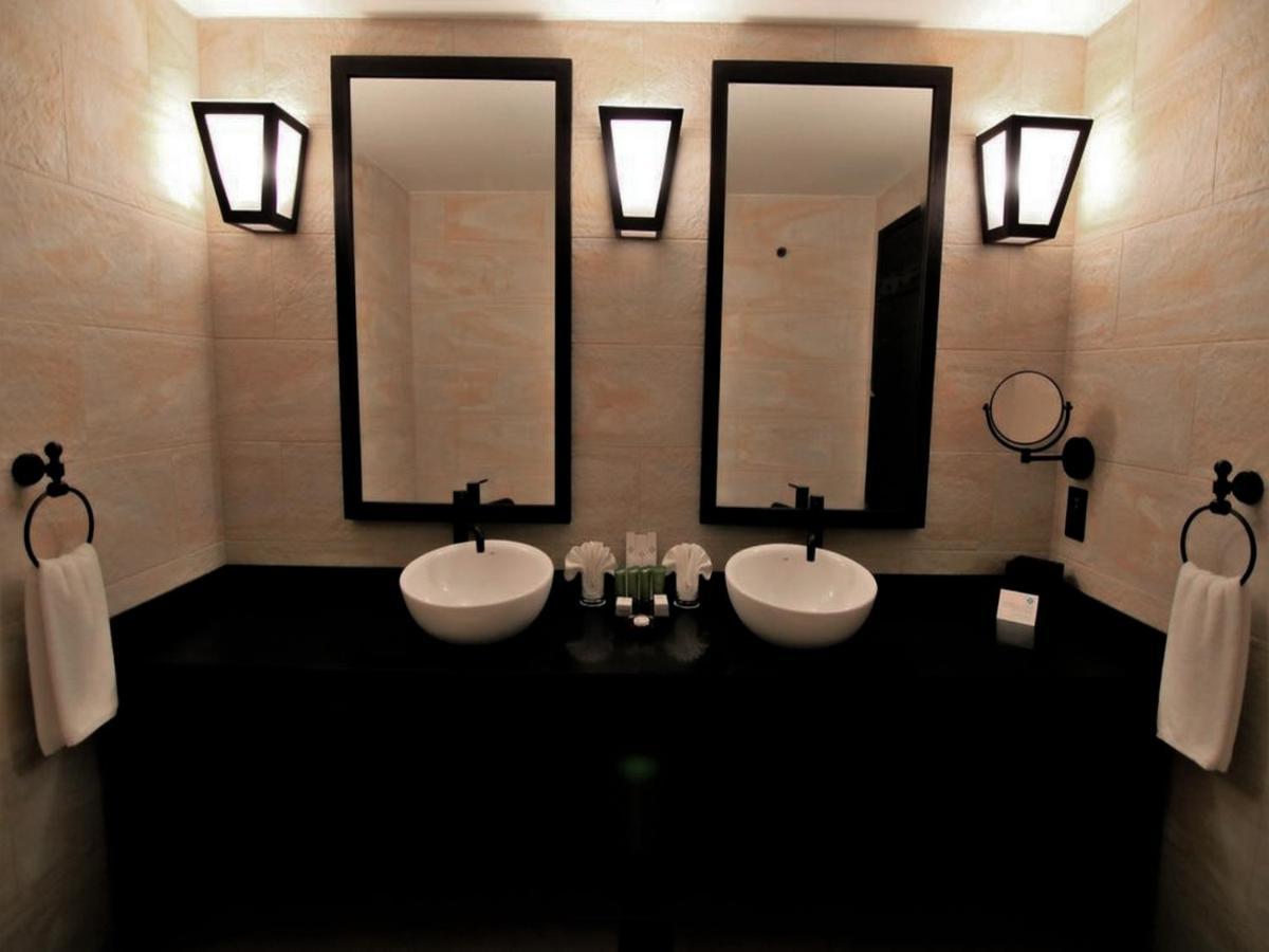 Musandam Suite,1457083687:JPEG